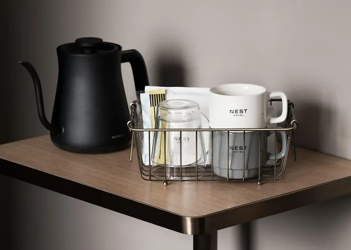 Nest Tokyo Hanzomon